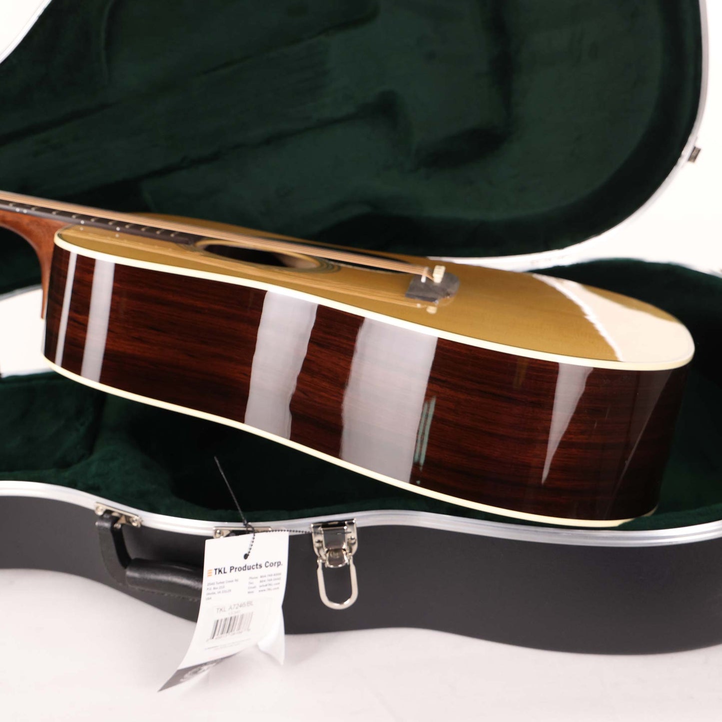 Martin D-28 Dreadnought Acoustic Natural