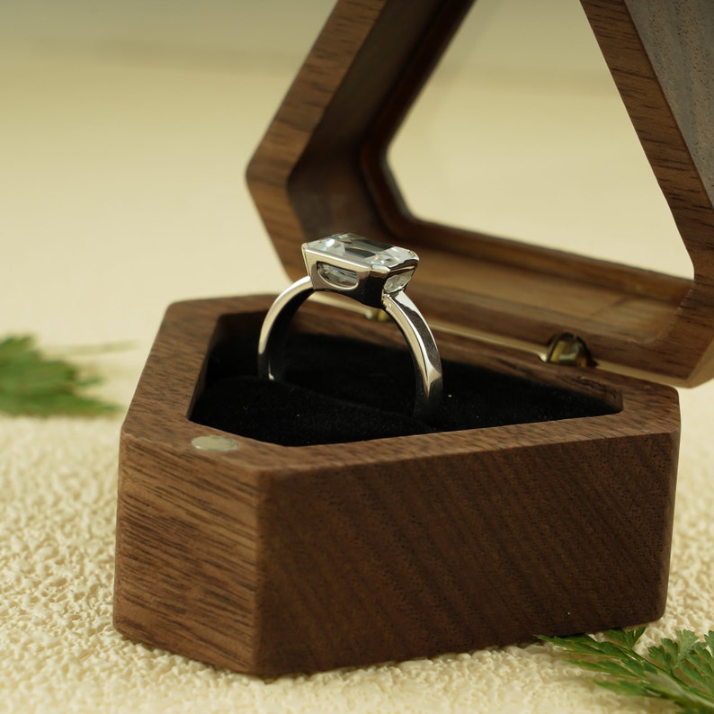 Stunning 1.0 - 2.0 CT Emerald Moissanite Engagement Ring with Bezel Design 8