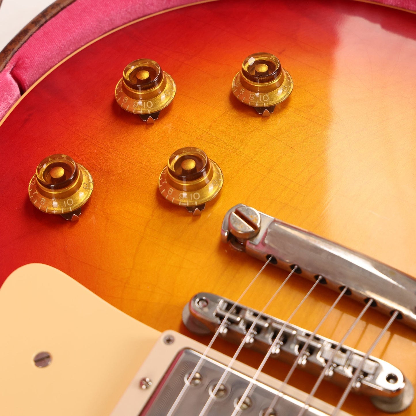 Gibson Custom Shop 1958 Les Paul Reissue Ultra Light Aged Washed Cherry 2024