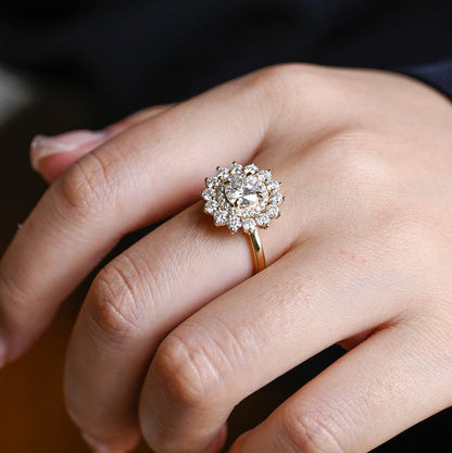 Stunning 0.5 - 1.5 CT Round Moissanite Engagement Ring with Double Halo Design 4